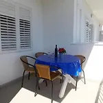 Guesthouse Duce *