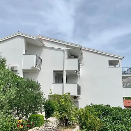 Lägenhet Guesthouse Duce
