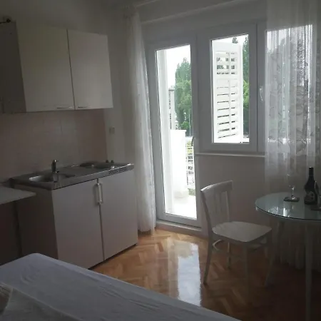 Διαμέρισμα Guesthouse Duce *