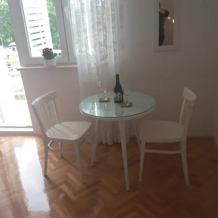 Διαμέρισμα Guesthouse Duce *