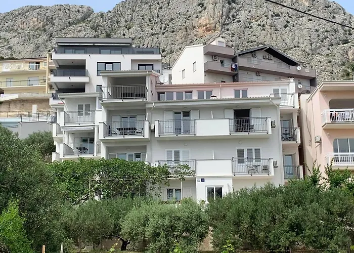 아파트 Guesthouse Duce