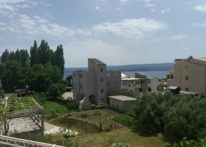 Guesthouse Duce 아파트 Duće