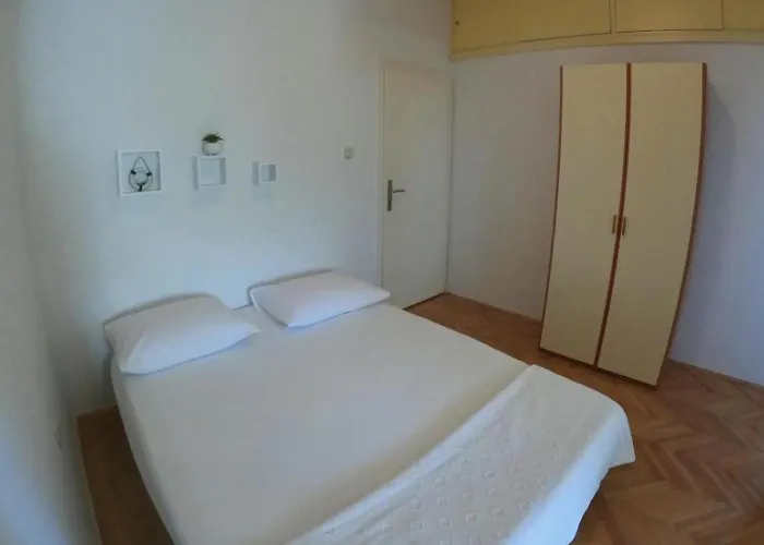 아파트 Guesthouse Duce