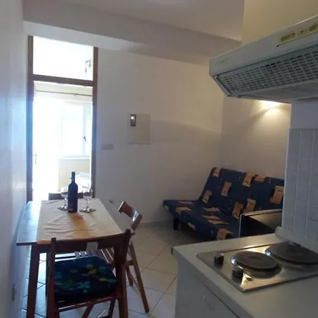 아파트 Guesthouse Duce