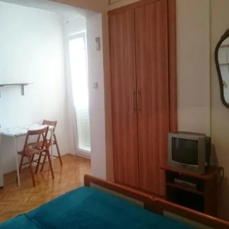 Guesthouse Duce 아파트 *