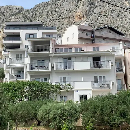 Apartment Guesthouse Duce