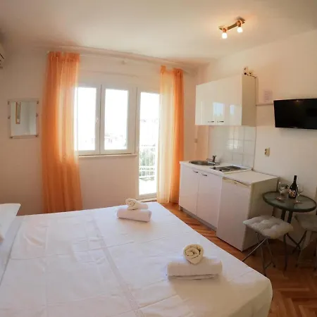 Guesthouse Duce Apartment