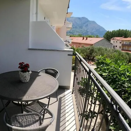 Apartment Guesthouse Duce Duce