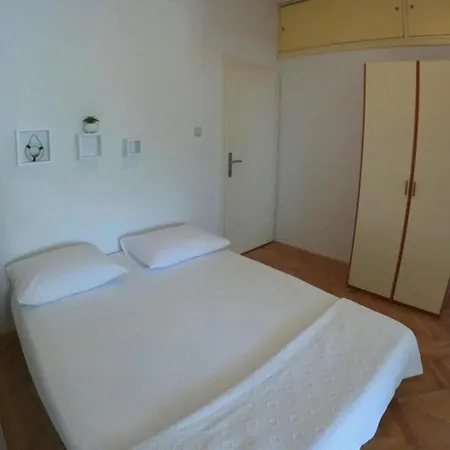 Apartment Guesthouse Duce